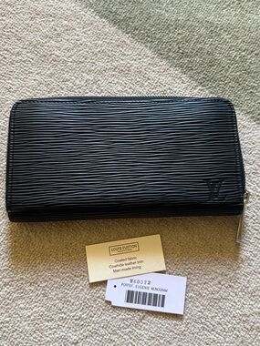Louis Vuitton Black Epi Leather Zip Wallet